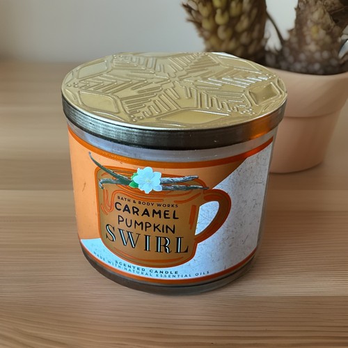 Bath body works caramel - bath,