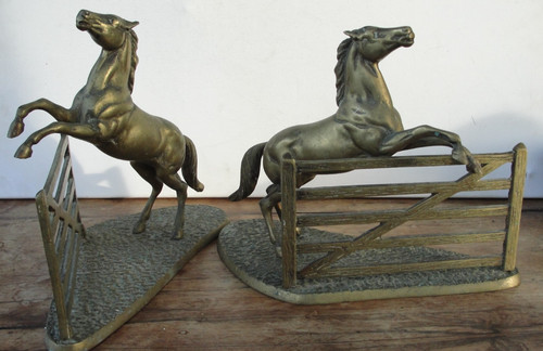 Vintage heavy brass jumping - brass,