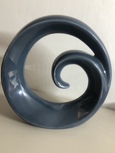 Vintage swirl ceramic table - swirl,