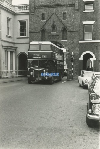 Hull memory lane - bus, photo