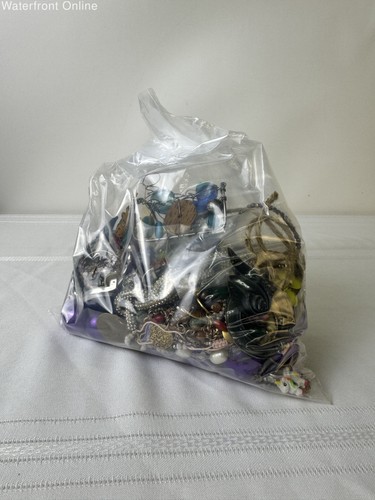 2lbs mixed lot costume jewelry - 2lbs,