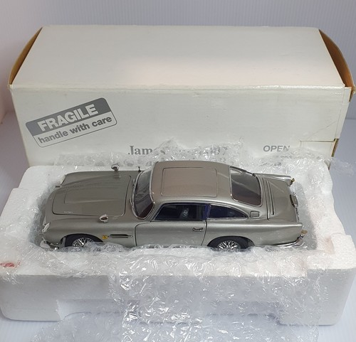 Danbury mint aston - aston, martin