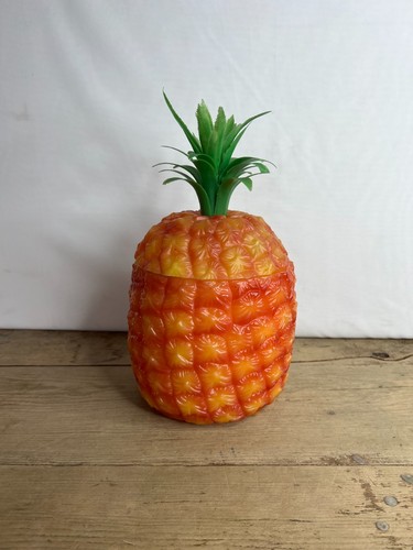 Vintage large plastic - large,