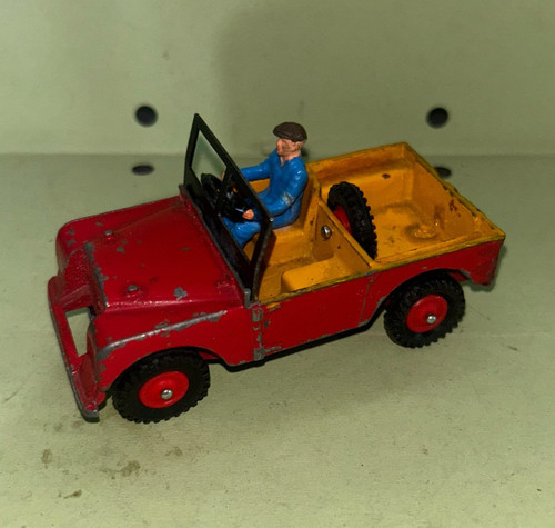 Dinky 340 landrover red - 340,