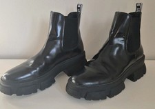 Steve Madden  Black Real