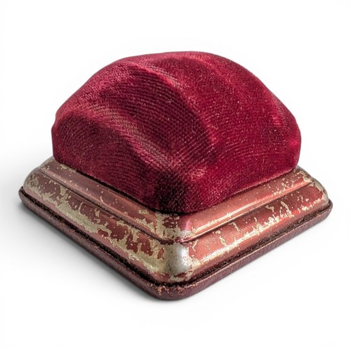 Vintage ring box - ring, red