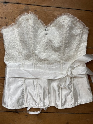Basque sexy white with ruffles - with,