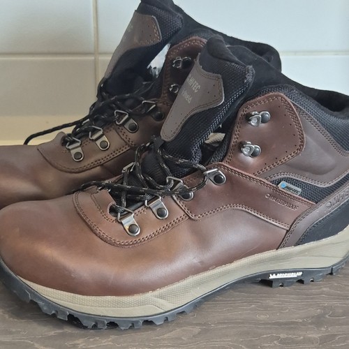 Tec shield walking boots - hi-tec,
