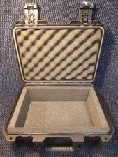 Peli Storm iM2100  Case With