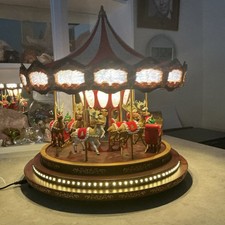 Mr Christmas 17" Marquee Deluxe Carousel Xmas Decorations Plays 20 songs 240 LED