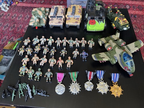 Military muscle men figures - muscle,