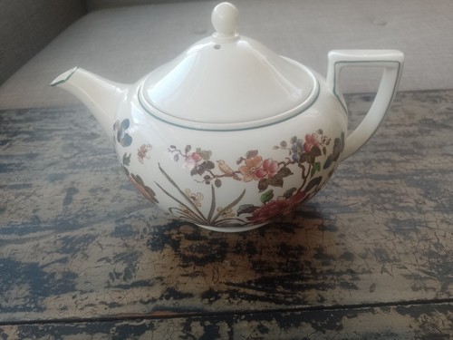 Groups wedgwood etruria teapot - wedgwood,