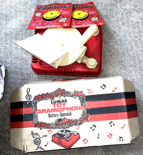 Vintage lumar toy gramophone - lumar,
