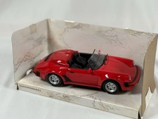 Maisto 1/24 Scale Die Cast Model Porsche 911 Speedster - Red Boxed