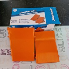 SILVERLINE WHEEL CHOCKS FOLDING METAL CARAVAN BOAT TRAILER CAR VAN CHOCK 525748