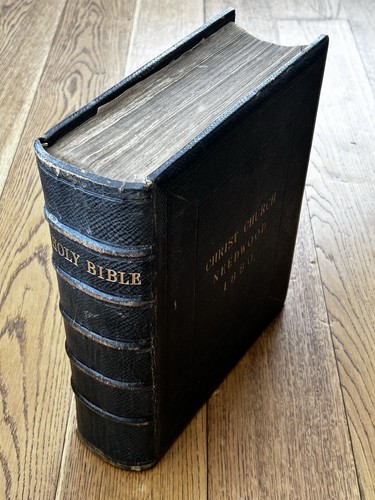 1877 holy bible leather eyre - 1877,