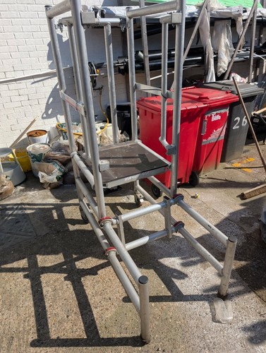 Aluminum podium steps - aluminum,