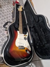 FENDER STRATOCASTER 2004 -