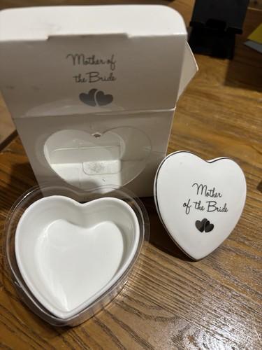 Porcelain ceramic trinket box - trinket,