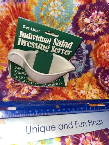 Off white gravy boat salad - or,