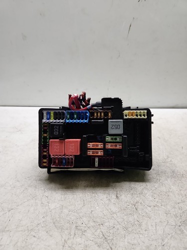 Mercedes class w205 fuse - mercedes,