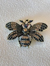 Rhinestone Bee Brooch Pin Sparkly Insect Crystal Jewelry Gift for Men & Women
