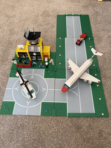 Lego airport 6392 from - lego, 1986