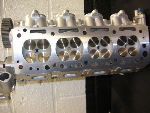 Ford cosworth cylinder head - ford,