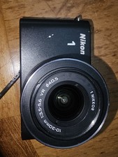 Nikon 1 J1 Mirrorless Digital