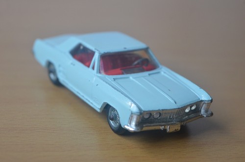 Corgi toys 245 buick - corgi,