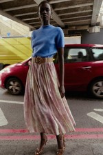 Zara * BNWT * Printed midi