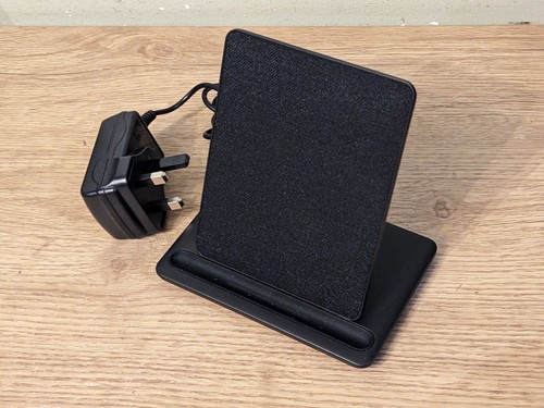 Anker wireless charging dock - charging,