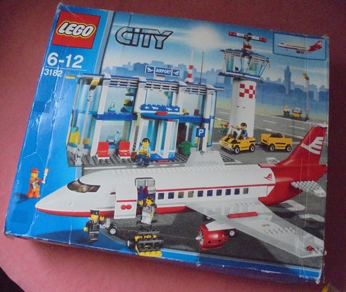 Lego city airport 3182 - lego,