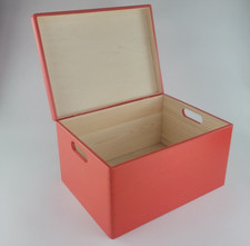 LARGE WOODEN BOX / TOY BOX