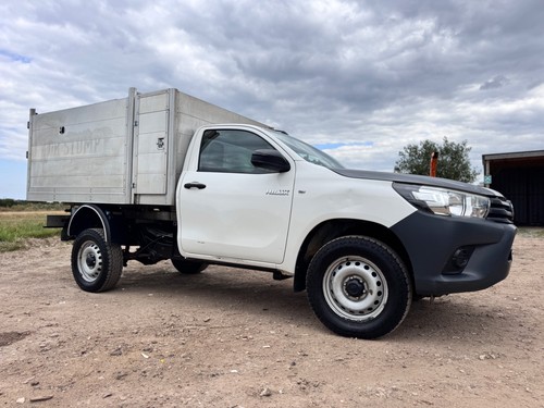 2019 toyota hilux 4x4 single - hilux,
