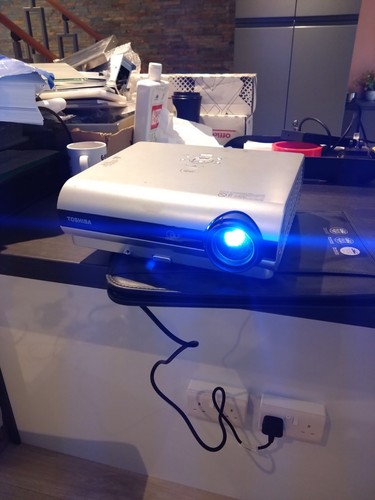 Toshiba tdp s20 projector - toshiba, used