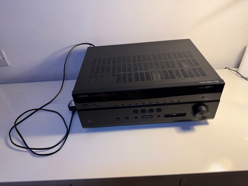 Yamaha v673 av receiver - 7.2,