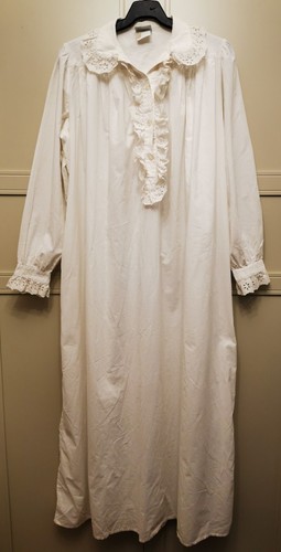 Vintage 1970s laura ashley - laura,