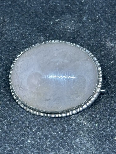 Pink stone brooch - pink, agate