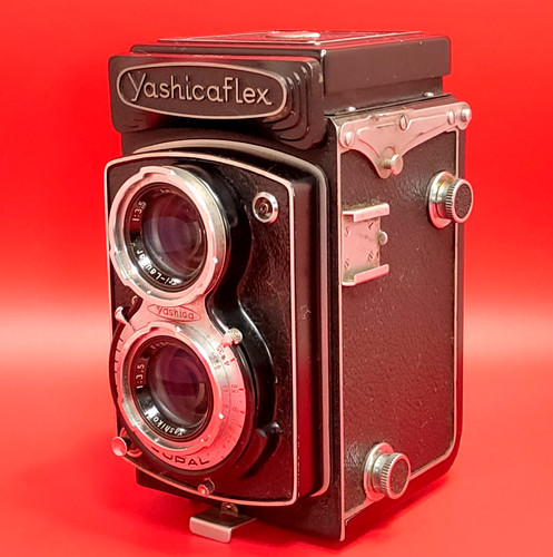 Near mint yashica - [near,
