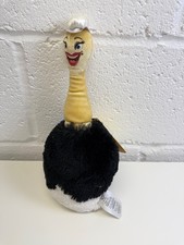 Fifi The Feather Duster Beauty