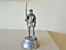 CHAS C STADDEN 80MM PEWTER THE QUEEN'S REGIMENT INTERNAL SECURITY DRESS 1975