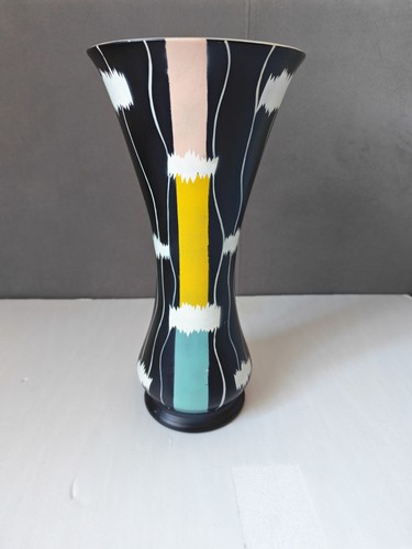 Brentleigh ware vase - ware,
