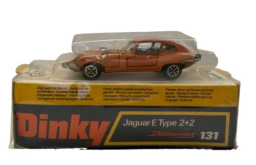 Dinky toys 131 jaguar type - dinky,