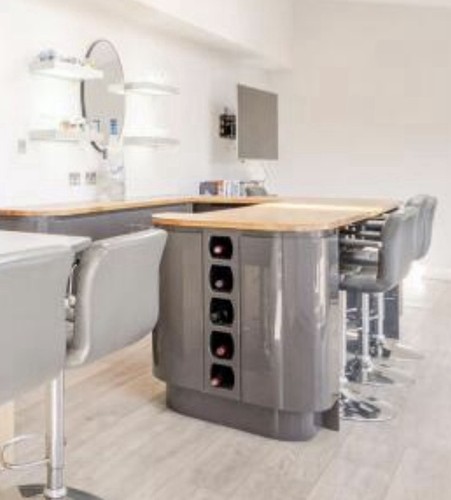 Stylish home bar - 🍸,
