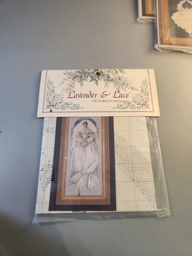 Lavender lace white - lace,