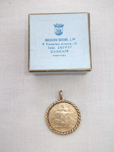 Vintage gold colour coin set - vintage,