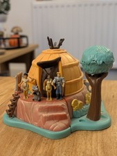 Disney Polly Pocket Pocahontas Vintage Bluebird 1993 With Figures