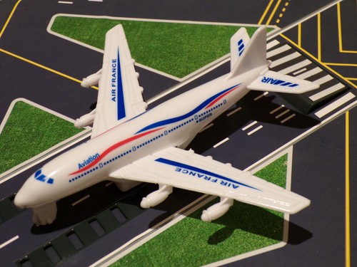 Airport 707 plane - 707,