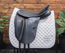 17.5" Fairfax Classic Dressage